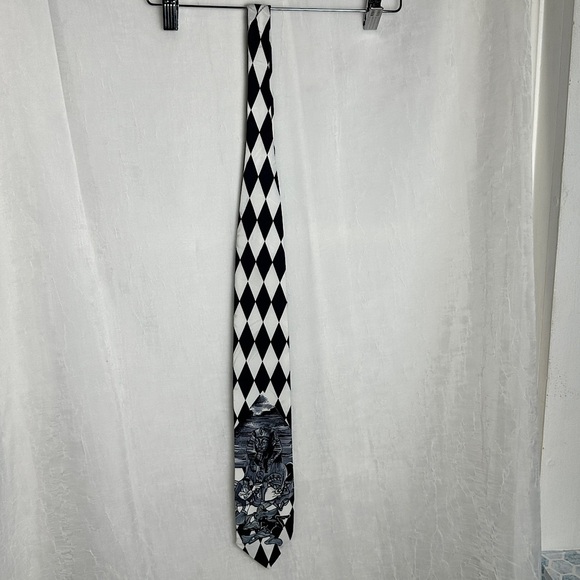 3/$20 💥 Vintage 1995 Looney Tunes Mens Tie Warner Bros. Black & White Diamond - Picture 7 of 16